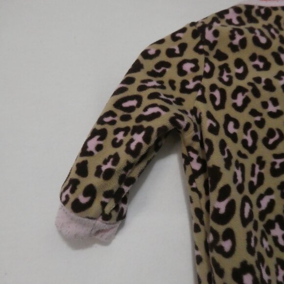 CARTER'S - Super Comfy | 6 months | Adorable Leopard Print Baby Onesie W/ Footie - Picture 10 of 16